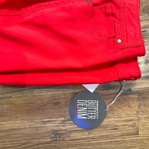 Avenue Butter Denim Red Skinny Jean’s NWT 16 Average - Picture 11 of 15